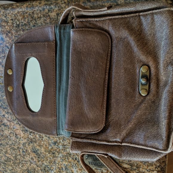 Vintage Leather Crossbody Purse.      #126 - Picture 5 of 12